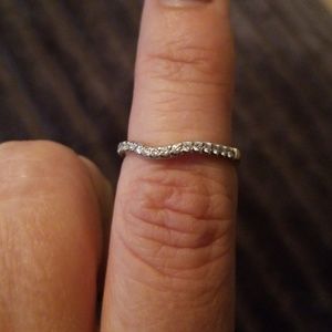 Diamond wedding band
